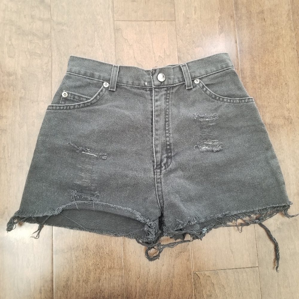 Vintage Black Distressed Fray Hemmed High Rise Shorts